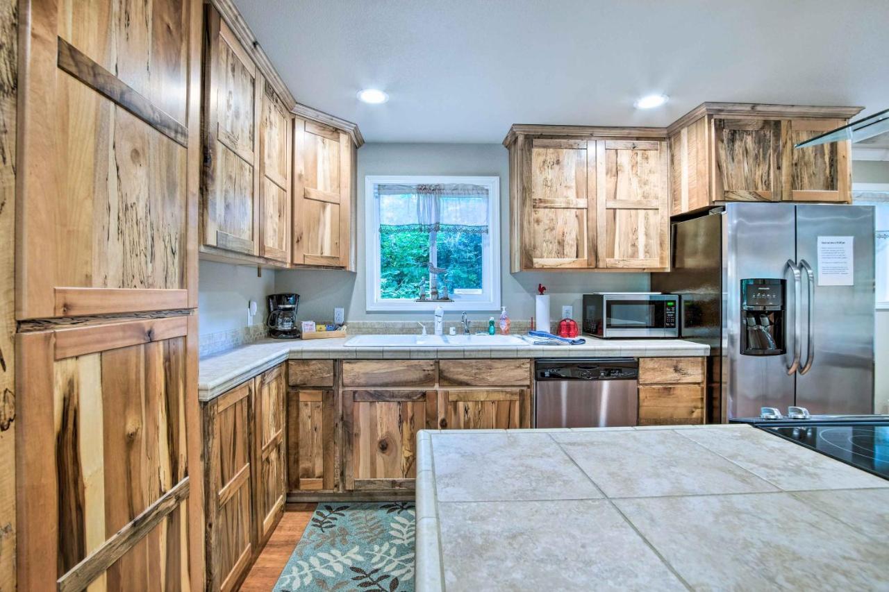 Coos Bay Retreat Less Than 2 Mi To Marina And Casino! Luaran gambar
